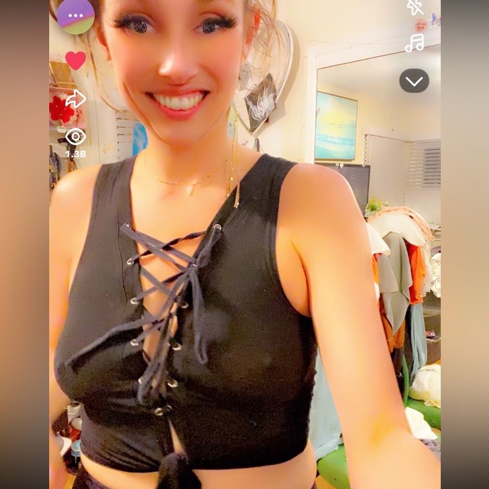 Black Lace-Up Crop Top - Picture 10 of 15